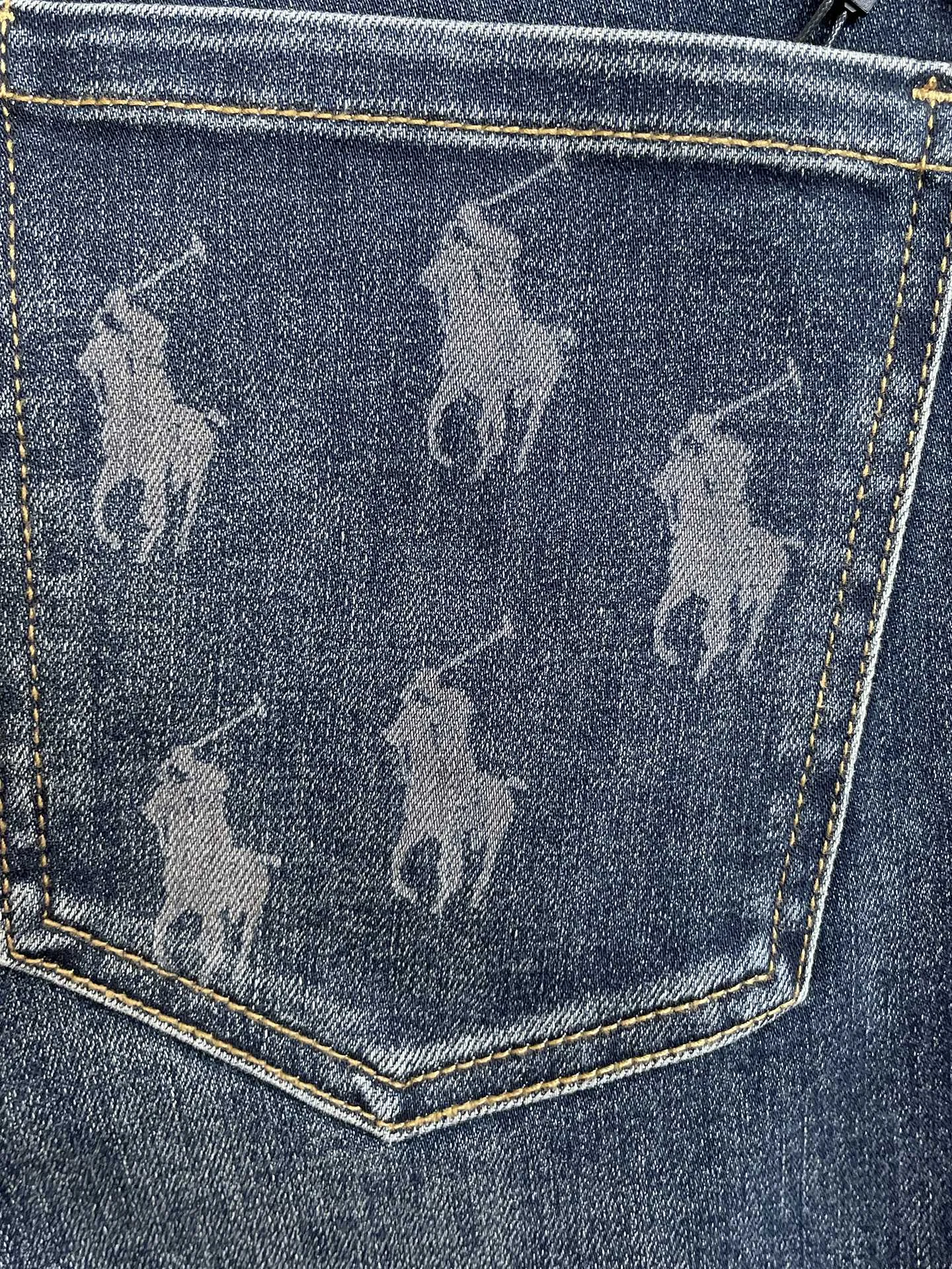 P260 Paul 25ss autumn and winter new jeans, high elastic fabric, imported custom high-end washed cloth 🌹🌹High breathability and comfort, impeccable details, brand element design concept, reflecting high quality. It feels delicate and soft! It presents a casual cut and the upper body shape is great! Yardage: 28-38 (no 35.37)